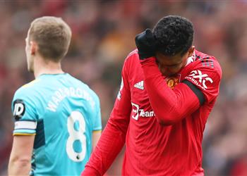 دي خيا يوجه رسالة إلى الحكام بعد طرد كاسيميرو أمام ساوثهامبتون