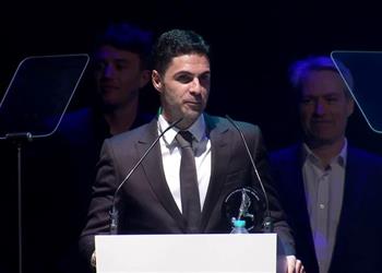 أرتيتا وثلاثي آرسنال يفوزون بجوائز الأفضل في عام 2023