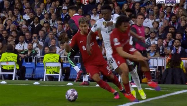 كوبري رائع من فينيسيوس جونيور لارنولد في مباراة ريال مدريد وليفربول