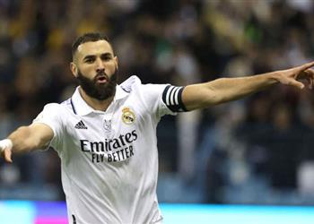 تقارير توضح موقف بنزيما من مواجهة برشلونة بعد غيابه عن تدريبات ريال مدريد