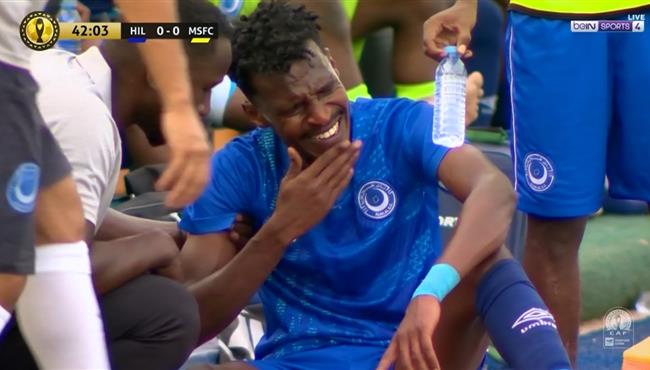اصابة وخروج موفق صديق في مباراة الهلال السوداني وصن داونز بدوري ابطال افريقيا