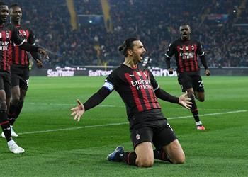 رغم الهزيمة إبراهيموفيتش يدخل تاريخ الدوري الإيطالي بهدفه أمام أودينيزي