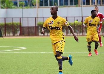 أسيك ميموزا يرد عبر بطولات على أنباء اهتمام الأهلي بضم زوجرانا