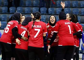 الأهلي يضرب موعد ا مع سبورتنج في نصف نهائي دوري الطائرة للسيدات