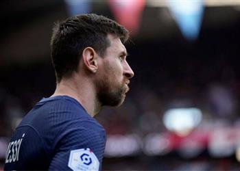 فيديو جماهير باريس سان جيرمان تطلق صافرات استهجان على ميسي قبل مباراة ستاد رين