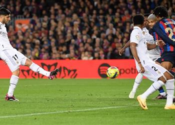 موندو أسينسيو وجه رسالة صادمة لـ برشلونة في مباراة الكلاسيكو