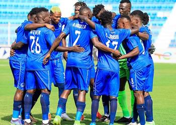 لاعب الهلال السوداني يدعم أطهر الطاهر بعد ضياع ركلة الجزاء أمام صن داونز