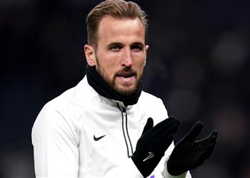 تايمز توتنهام يحدد سعر ا ضخم ا وشرط ا صعب ا لبيع هاري كين