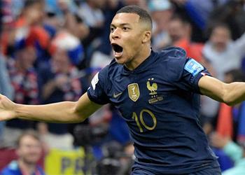 لو فيجارو مهاجم فرنسا محبط من اختيار مبابي لقيادة الديوك