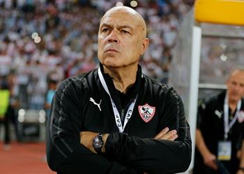 بطولات يوضح هل تواصل الزمالك مع جروس للعودة خلف ا لـ فيريرا