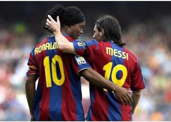 رونالدينيو سيكون من الرائع أن ينهي ميسي مسيرته في برشلونة