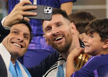 تقارير صداقة ميسي وزانيتي تفتح باب المفاوضات مع إنتر ميلان