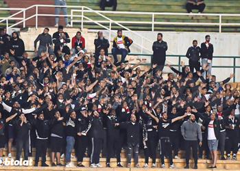 فيديو جماهير الزمالك تهاجم اللاعبين بـ هتافات قوية في مباراة البنك الأهلي