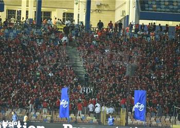 الأهلي يعلن موعد فتح وغلق بوابات استاد القاهرة لدخول الجماهير في مباراة الهلال
