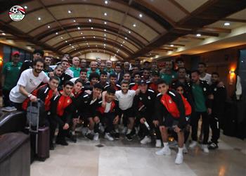 وزير الرياضة ورئيس اتحاد الكرة يستقبلان منتخب مصر الأولمبي بعد التأهل إلى أمم إفريقيا