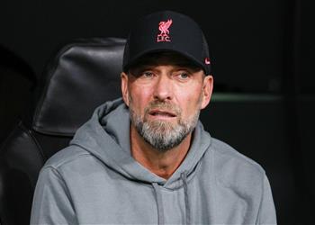 ليفربول يتجاهل رغبة كلوب في تجديد عقد لاعب الفريق