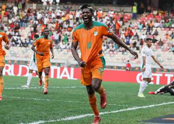 كوت ديفوار تحسم صعودها إلى أمم إفريقيا بالفوز على جزر القمر بثنائية