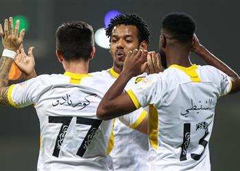 فيديو رومارينيو يسجل هدف اتحاد جدة الثاني أمام الخليج