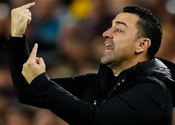 سبورت لابورتا يتحرك لتمديد عقد تشافي مع برشلونة