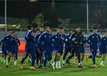 مران الأهلي كولر يحاضر اللاعبين وانتظام رباعي الفريق