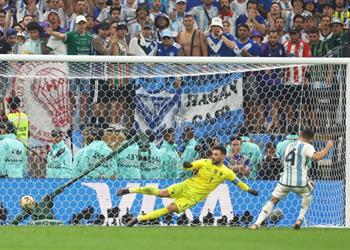 تقارير لاعب الأرجنتين يواجه تهمة الاعتداء الجنسي