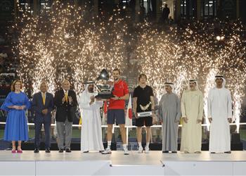 ميدفيديف ي جر د روبليف من اللقب وي تو ج ببطولة سوق دبي الحرة للتنس