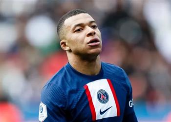 مدرب باريس سان جيرمان بعد إنجاز مبابي أفضل مهاجم في العالم