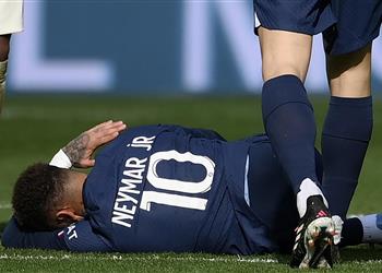 نيمار يعلق على قرار غيابه عن باريس سان جيرمان حتى نهاية الموسم
