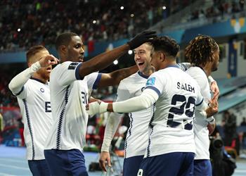 فيديو الهلال يقلص الفارق أمام الفتح بهدف أول في الدوري السعودي