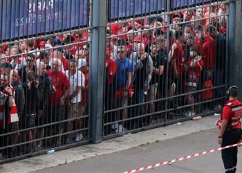 يويفا يتخذ قرار ا بشأن جماهير ليفربول بعد واقعة نهائي دوري الأبطال