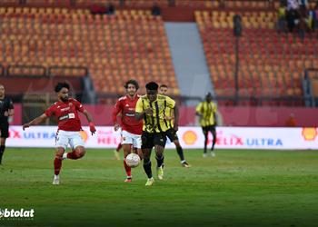 فيديو فاروق يسجل هدف الأهلي الثاني أمام المقاولون بالخطأ في مرماه