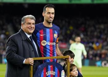 لابورتا نسعى لتجديد عقد بوسكينس والليجا تصنع قوانين لمنعنا من التعاقدات