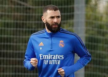 ماركا استبعاد ثنائي ريال مدريد قبل مباراة إسبانيول وغياب بنزيما