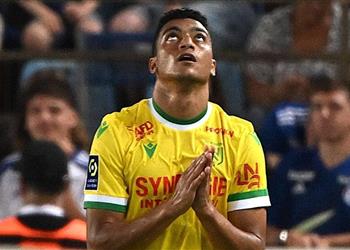 الصباح التركية جالطة سراي يوجه إنذار ا لـ نانت بشأن مستقبل مصطفى محمد