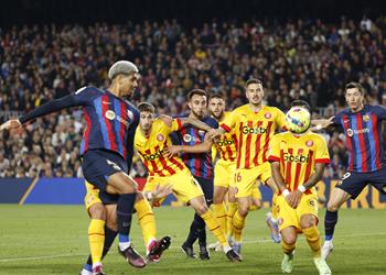 برشلونة يرفض هدية ريال مدريد ويتعادل مع جيرونا في الدوري الإسباني