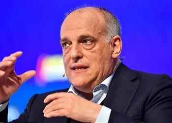 رئيس الليجا يعلق على واقعة اعتداء فالفيردي على لاعب فياريال