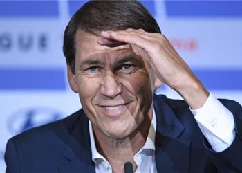 رسمي ا النصر السعودي يعلن إقالة رودي جارسيا