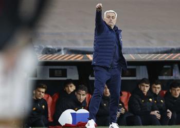 مورينيو بعد هزيمة روما أمام فينورد ليس لدينا هالاند