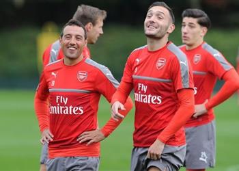 مهاجم آرسنال الأسبق يكشف سبب فشل انتقاله إلى برشلونة