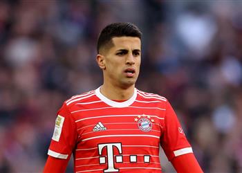 بايرن ميونخ يحسم موقفه بشأن دفع 70 مليون يورو لشراء كانسيلو وبرشلونة يترقب