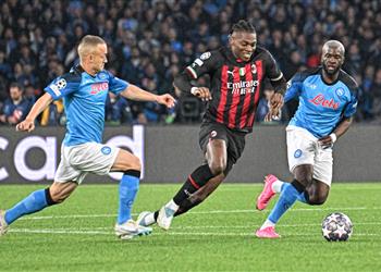 فيديو نابولي يكتفي بتعادل مخيب مع ميلان ويودع دوري أبطال أوروبا