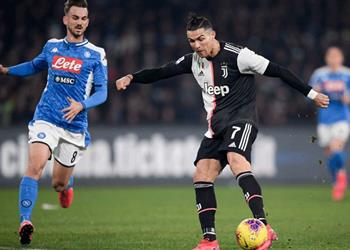 مدير نابولي لم نكن قريبين أبد ا من التعاقد مع كريستيانو رونالدو