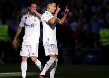 فاسكيز بنزيما نجم عالمي ونريد بقاءه قائد ا لـ ريال مدريد