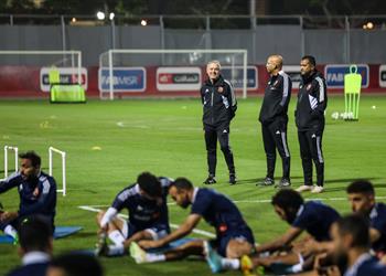 مران الأهلي كولر يحاضر اللاعبين وتدريبات بدنية للحراس استعدادا لمباراة الرجاء