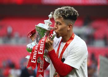 تقارير تكشف وجهة روبرتو فيرمينو القادمة بعد الرحيل عن ليفربول