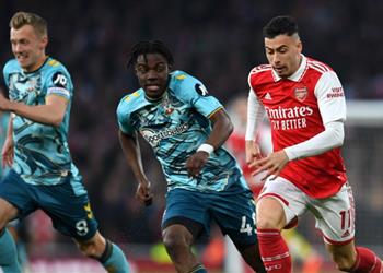 فيديو آرسنال يفلت من الهزيمة أمام ساوثهامبتون بتعادل يمهد لقب الدوري الإنجليزي لـ مانشستر سيتي