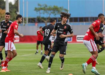 مران الأهلي كولر يعقد اجتماع ا م طول ا مع معاونيه وتقسيمة قوية بين اللاعبين