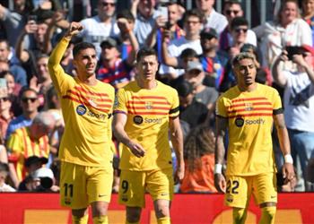 فيديو مباراة البطاقات الصفراء برشلونة يهزم أتلتيكو مدريد بصعوبة ويوسع الفارق مع ريال مدريد