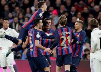 كم نقطة يحتاجها برشلونة لحسم لقب الدوري الإسباني التتويج قد يكون في الديربي