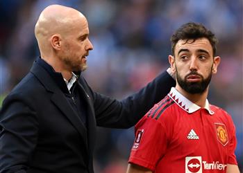 تين هاج يثير التكهنات بشأن مشاركة برونو فرنانديز أمام توتنهام